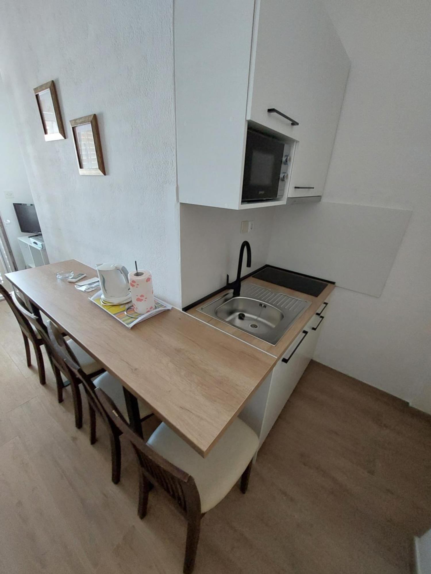 Villa Grozdic Makarska Rum bild
